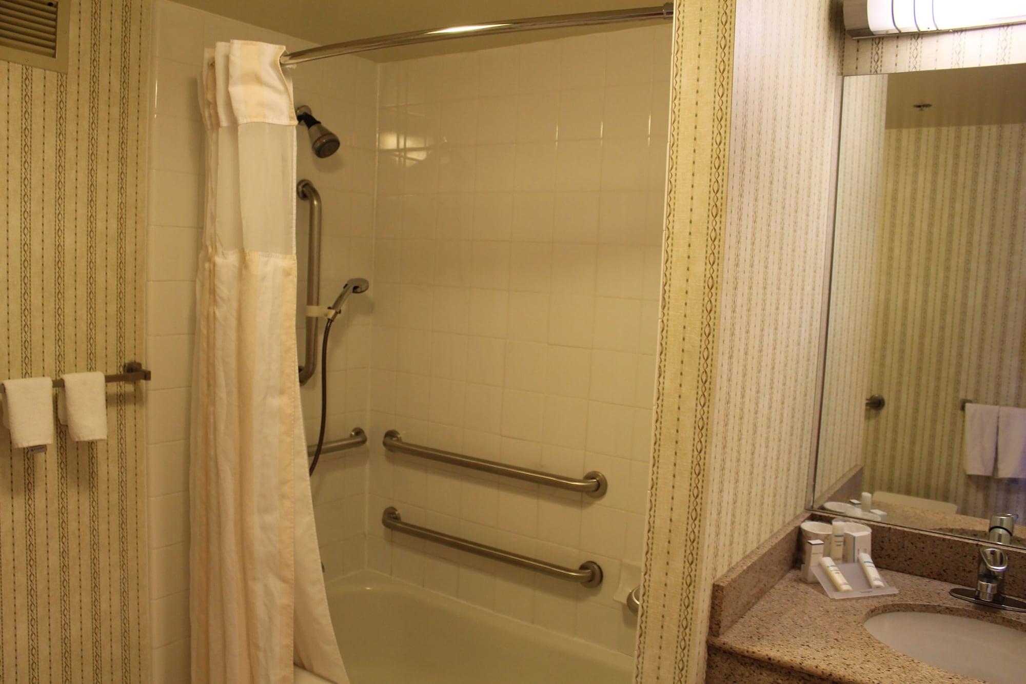 Hilton Garden Inn Окбрук Террас Экстерьер фото